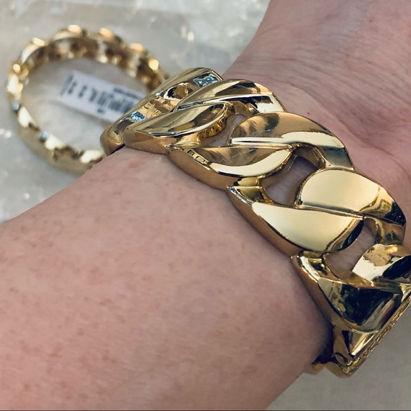 NWT Goldtone Chain Link Hinged Bangle Bracelet FINAL PRICE - Picture 2 of 13